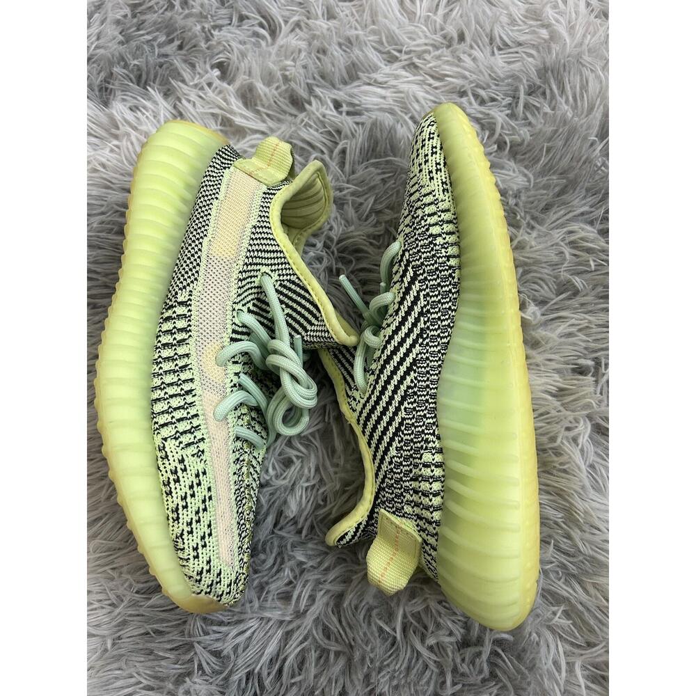 adidas Yeezy Boost 350 V2 Yeezreel Non-Reflective Size 4.5 FX9017 Kanye